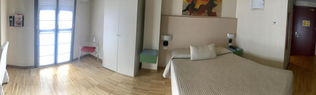 Mihotel Milánó Kültér fotó