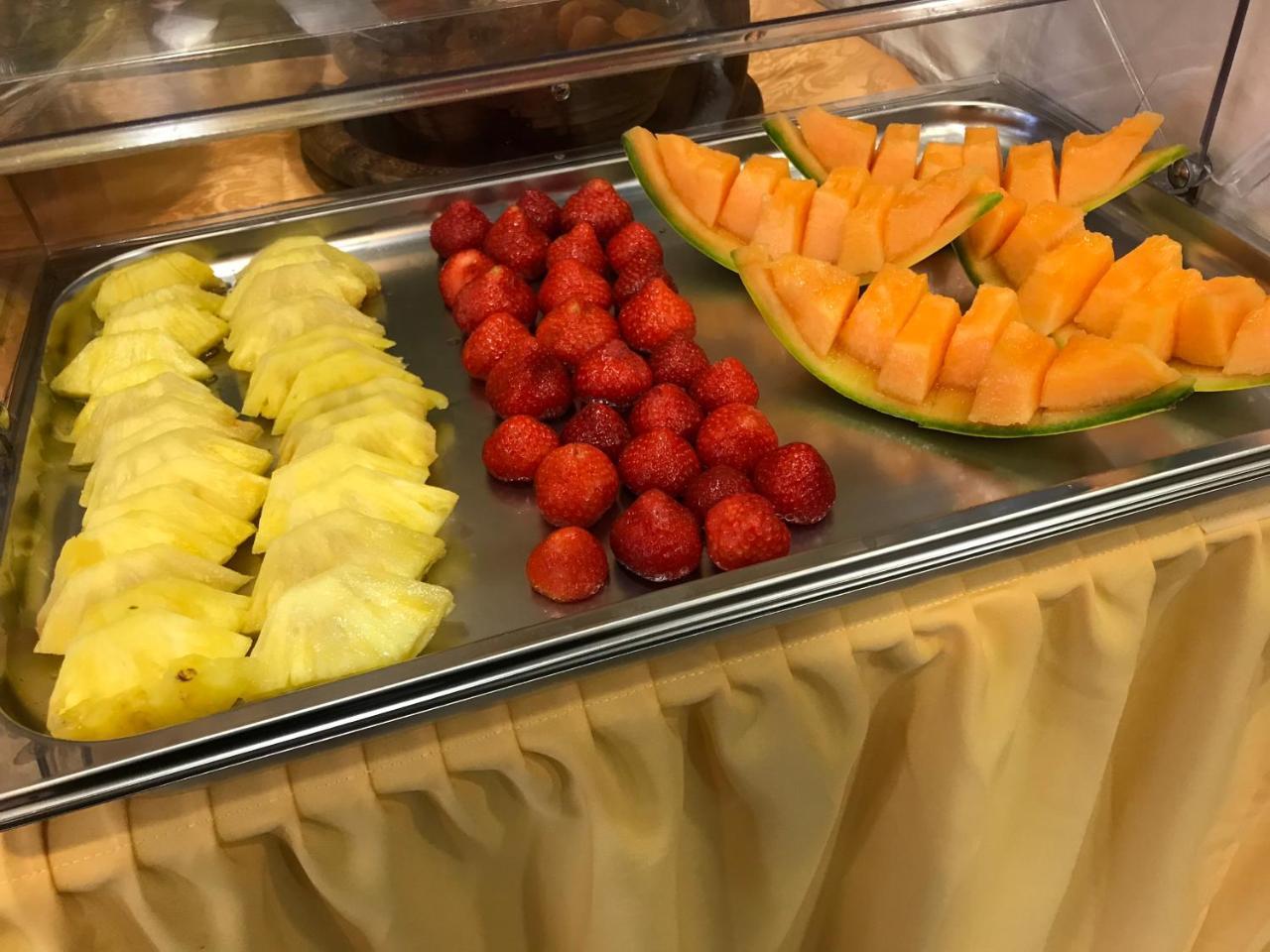 Mihotel Milánó Kültér fotó
