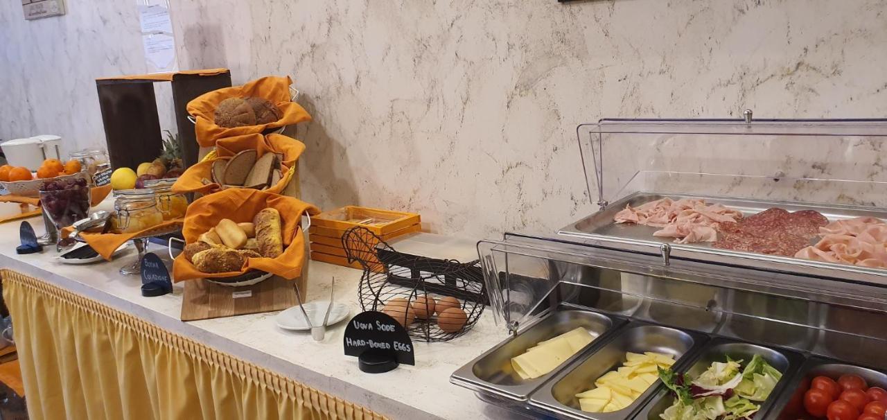 Mihotel Milánó Kültér fotó